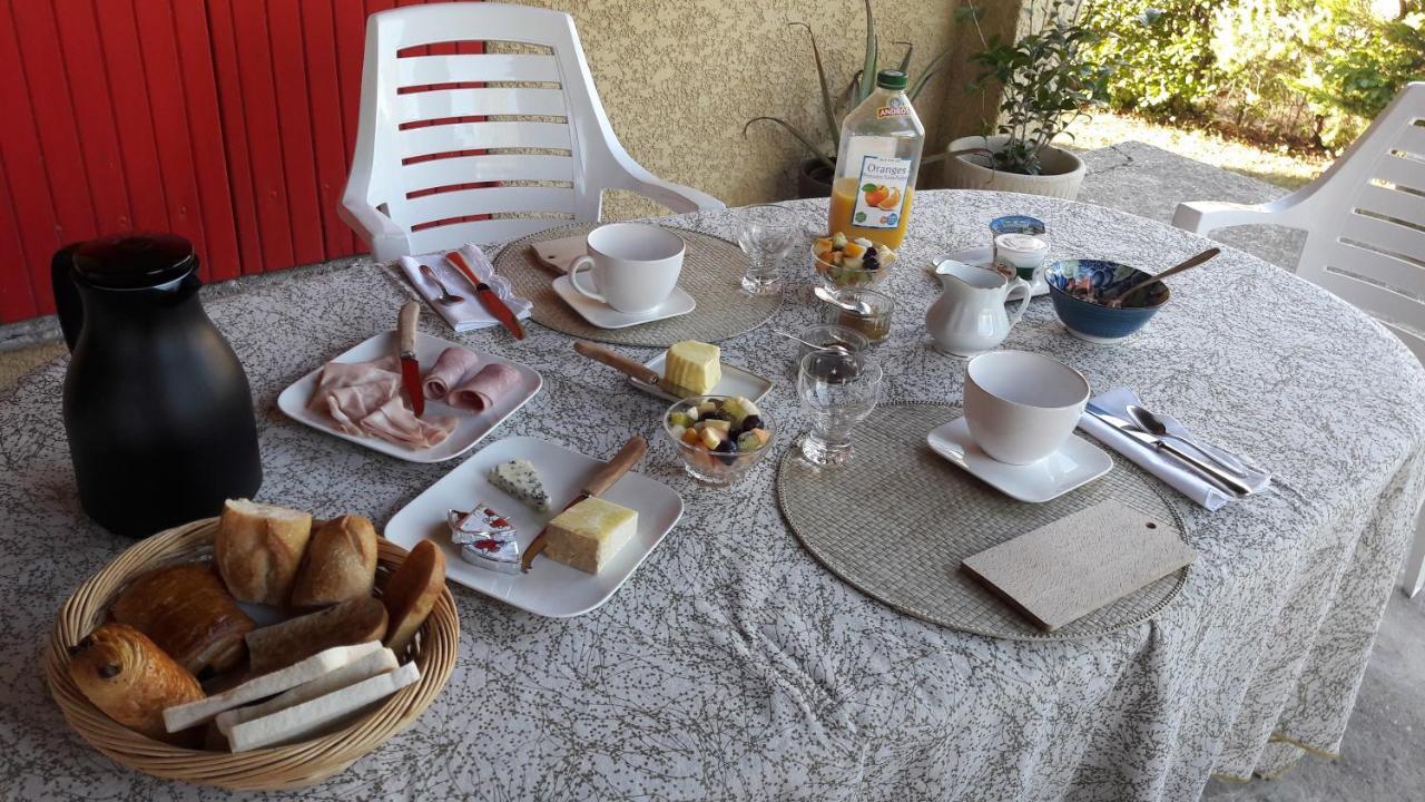 La Demeure D'Helice Bed and Breakfast Langlade Exteriör bild